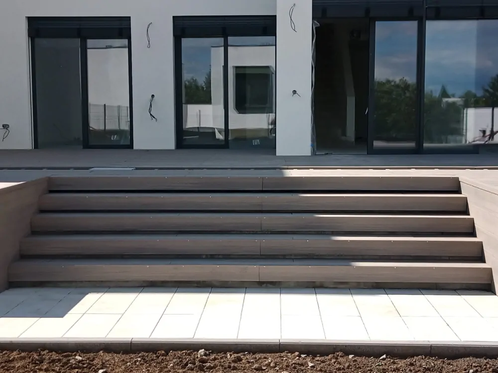 Dřevoplastové coextrudované terasové prkno GW917 - mocca