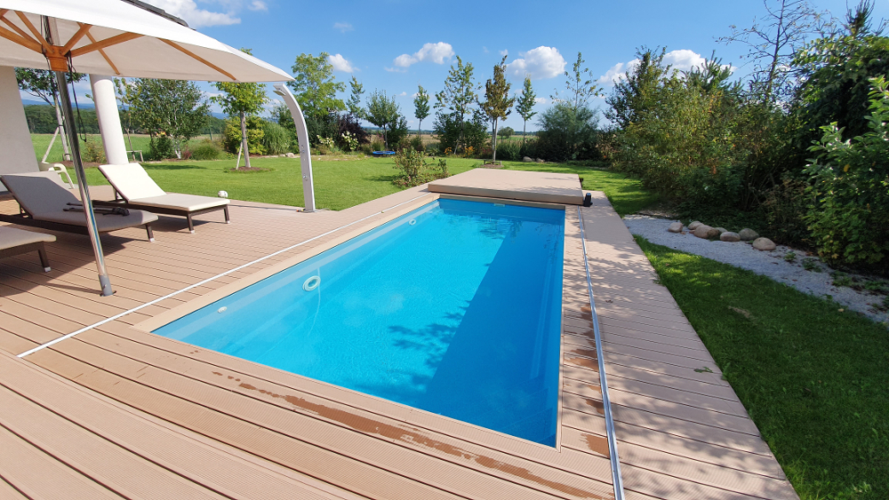 Pojízdná terasa s děleným posunem k bazénu 4,3m x 6m